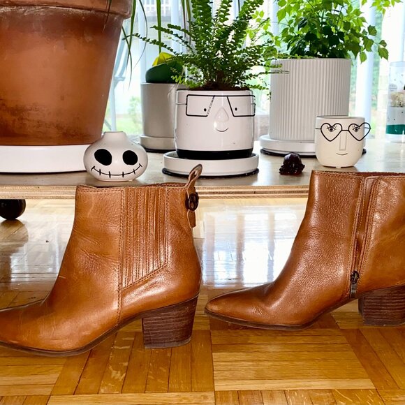 Franco Sarto L-Shay booties in cognac brown, Size 8M. Comes with original box. - Picture 2 of 3